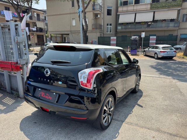 SSANGYONG Tivoli usata, con Autoradio