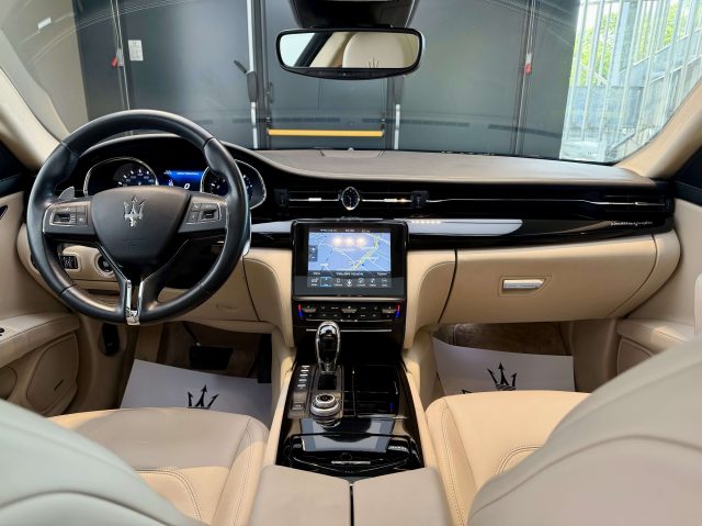MASERATI Quattroporte usata, con USB