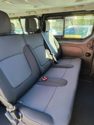 NISSAN Primastar usata, con Riconoscimento dei segnali stradali