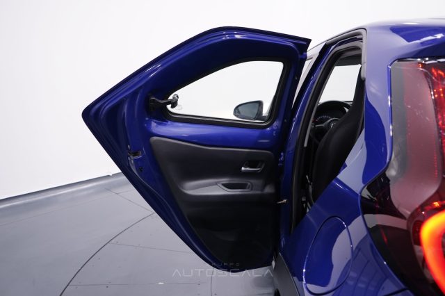 TOYOTA Aygo X usata 21