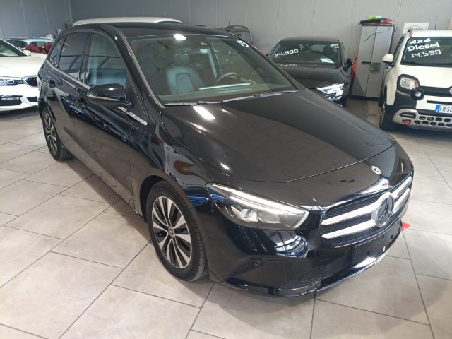 MERCEDES-BENZ B 180 usata, con Alzacristalli elettrici