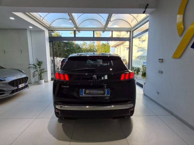PEUGEOT 3008 usata, con Fari Xenon