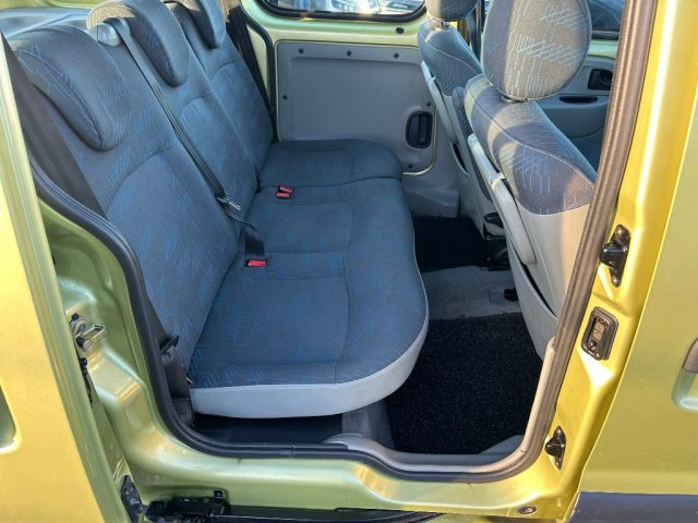 RENAULT Kangoo usata 12