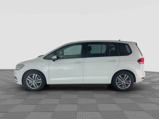 VOLKSWAGEN Touran usata 1
