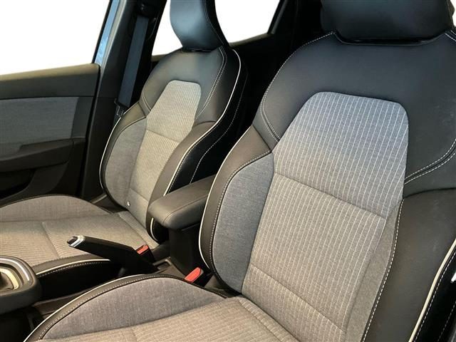 RENAULT Clio usata, con Sensore di pioggia