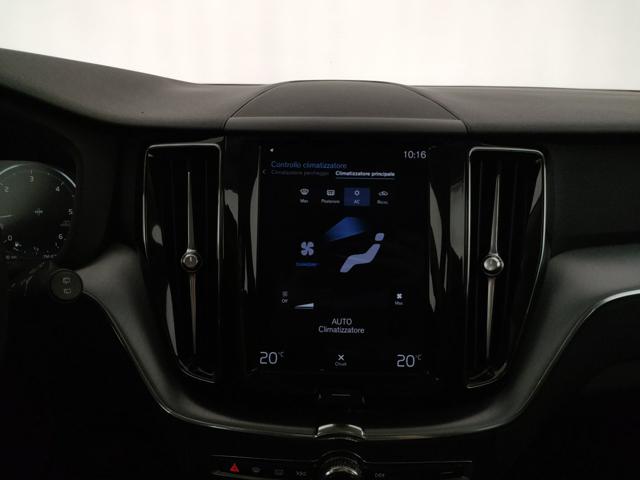 VOLVO XC60 usata, con Sedile posteriore sdoppiato
