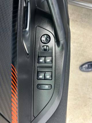 PEUGEOT 2008 usata, con Lettore CD