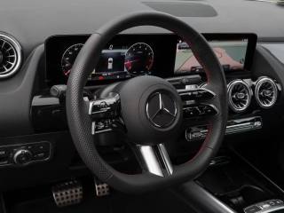 MERCEDES-BENZ GLA 180 usata, con Autoradio
