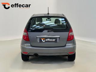 MERCEDES-BENZ A 180 usata, con Alzacristalli elettrici