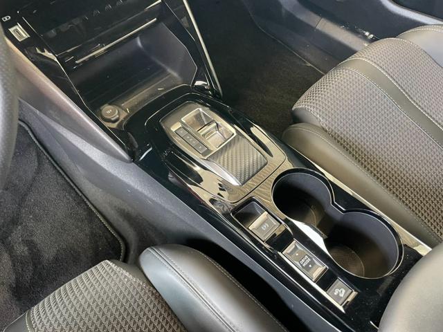 PEUGEOT 2008 usata, con Sistema di navigazione