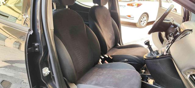 LANCIA Ypsilon usata, con Sedile posteriore sdoppiato