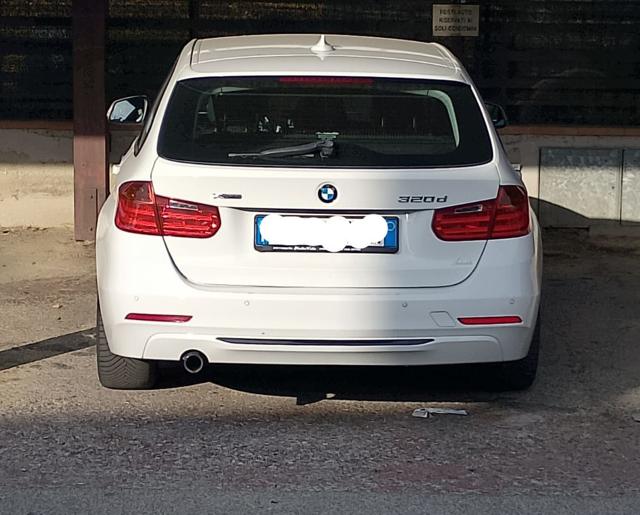 BMW 320 usata, con MP3