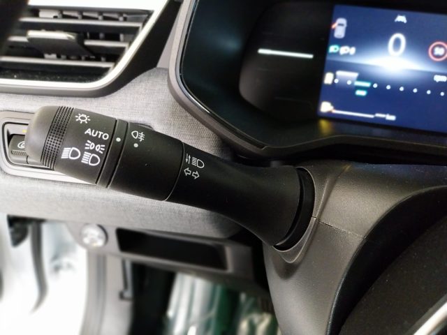 RENAULT Clio usata, con Luci diurne LED