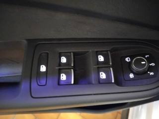 VOLKSWAGEN Golf usata, con Sensori di parcheggio posteriori