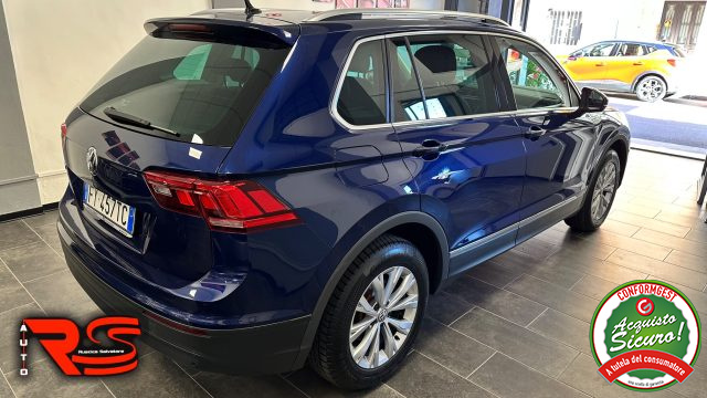 VOLKSWAGEN Tiguan usata, con Autoradio