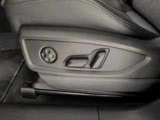 AUDI Q5 usata, con Volante in pelle