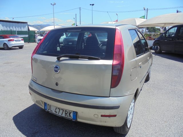 FIAT Punto usata 8