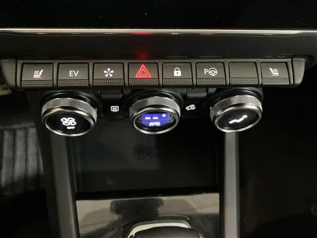 RENAULT Arkana usata, con Hill holder