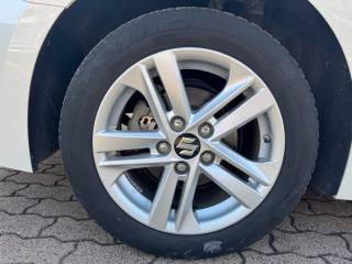 SUZUKI Swace usata, con Autoradio digitale