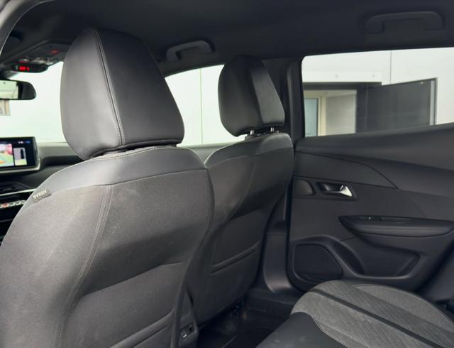 PEUGEOT 2008 usata, con Volante in pelle