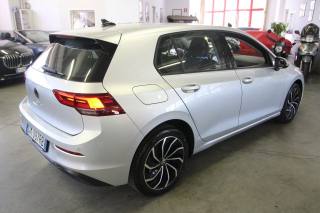 VOLKSWAGEN Golf usata, con Alzacristalli elettrici