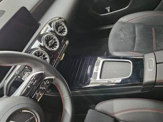 MERCEDES-BENZ A 200 usata, con Touch screen