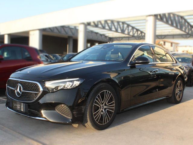 MERCEDES-BENZ E 220 usata, con Airbag laterali