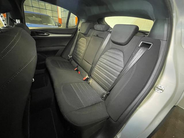 ALFA ROMEO Stelvio usata, con Chiusura centralizzata