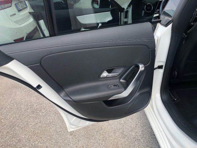 MERCEDES-BENZ CLA 200 usata, con Bluetooth