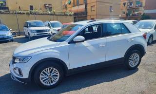 VOLKSWAGEN T-Roc usata, con Autoradio