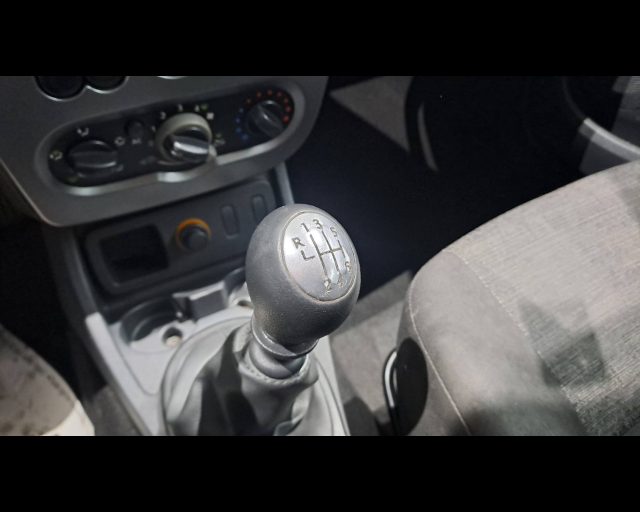 DACIA Duster usata, con Sedile posteriore sdoppiato