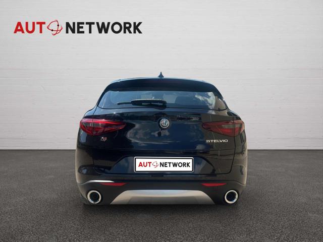 ALFA ROMEO Stelvio usata, con Autoradio