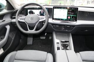 VOLKSWAGEN Passat Variant usata, con ESP