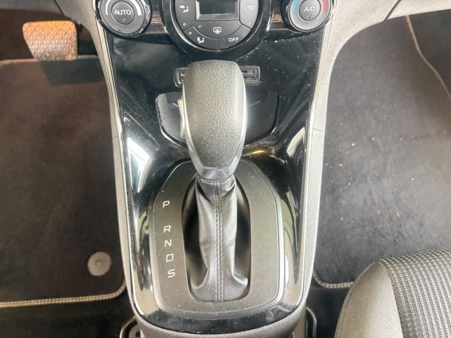 FORD Fiesta usata, con Lettore CD