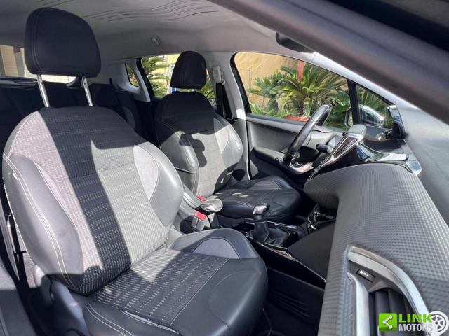 PEUGEOT 2008 usata, con Vivavoce