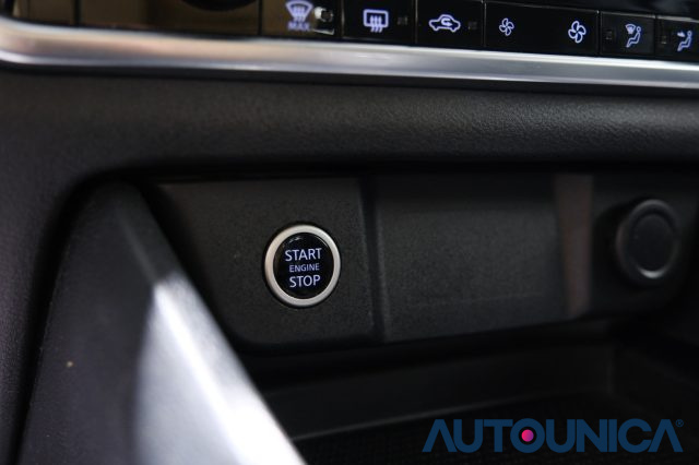 NISSAN Qashqai usata, con Sensori di parcheggio anteriori