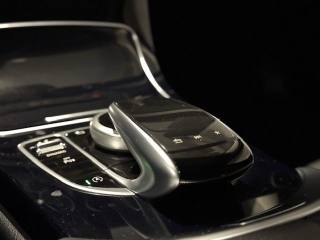 MERCEDES-BENZ C 220 usata, con Lettore CD