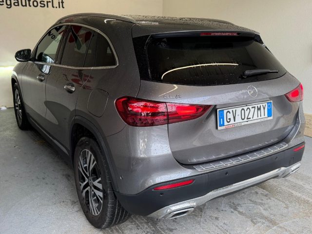 MERCEDES-BENZ GLA 180 usata, con Autoradio