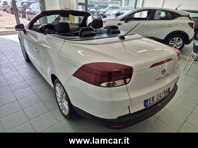 RENAULT Megane usata, con Specchietti laterali elettrici