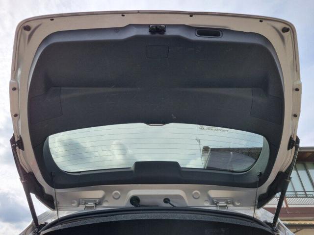 TOYOTA Auris usata, con Sensore di pioggia