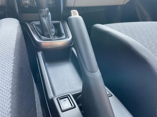 SUZUKI Swift usata, con Autoradio digitale