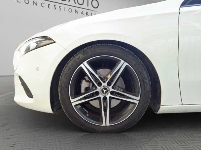 MERCEDES-BENZ A 180 usata, con Sensori di parcheggio posteriori