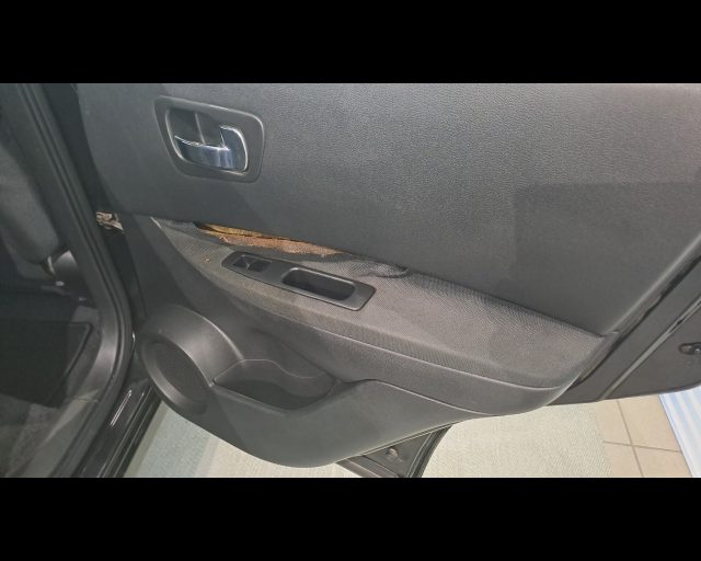 NISSAN Qashqai usata 25