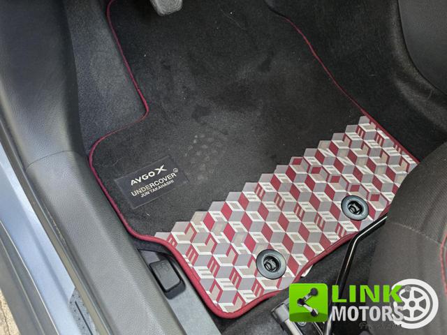 TOYOTA Aygo X usata 33