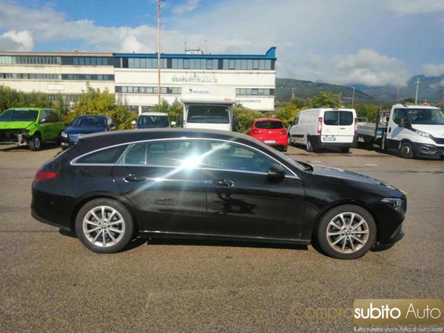 MERCEDES-BENZ CLA 180 usata, con Alzacristalli elettrici