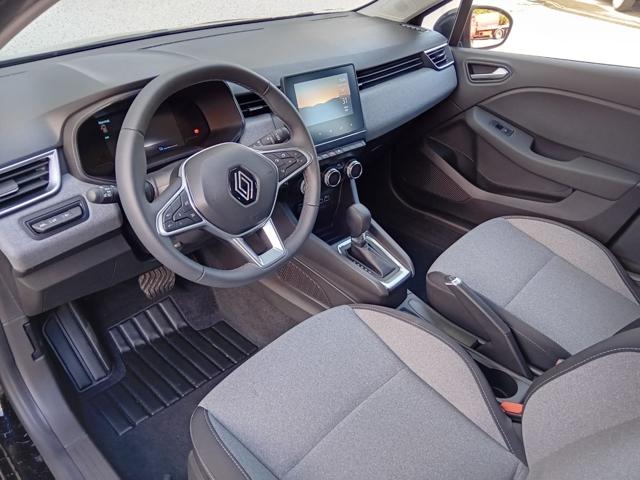RENAULT Clio usata, con Sistema di navigazione