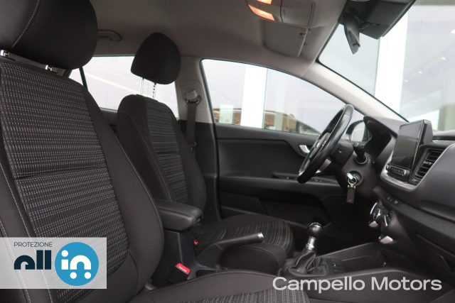 KIA Stonic usata 14