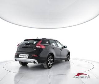 VOLVO V40 Cross Country usata 2