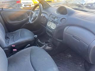 TOYOTA Yaris usata, con Airbag Passeggero