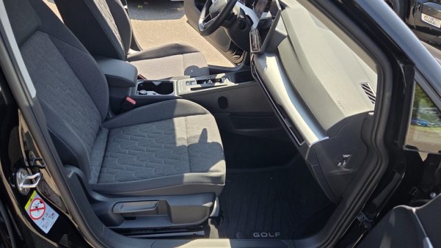 VOLKSWAGEN Golf usata, con Controllo automatico clima